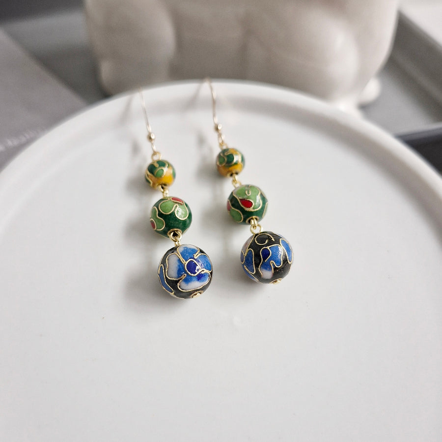 Aetheria Earrings (BkGY) / Cloisonne