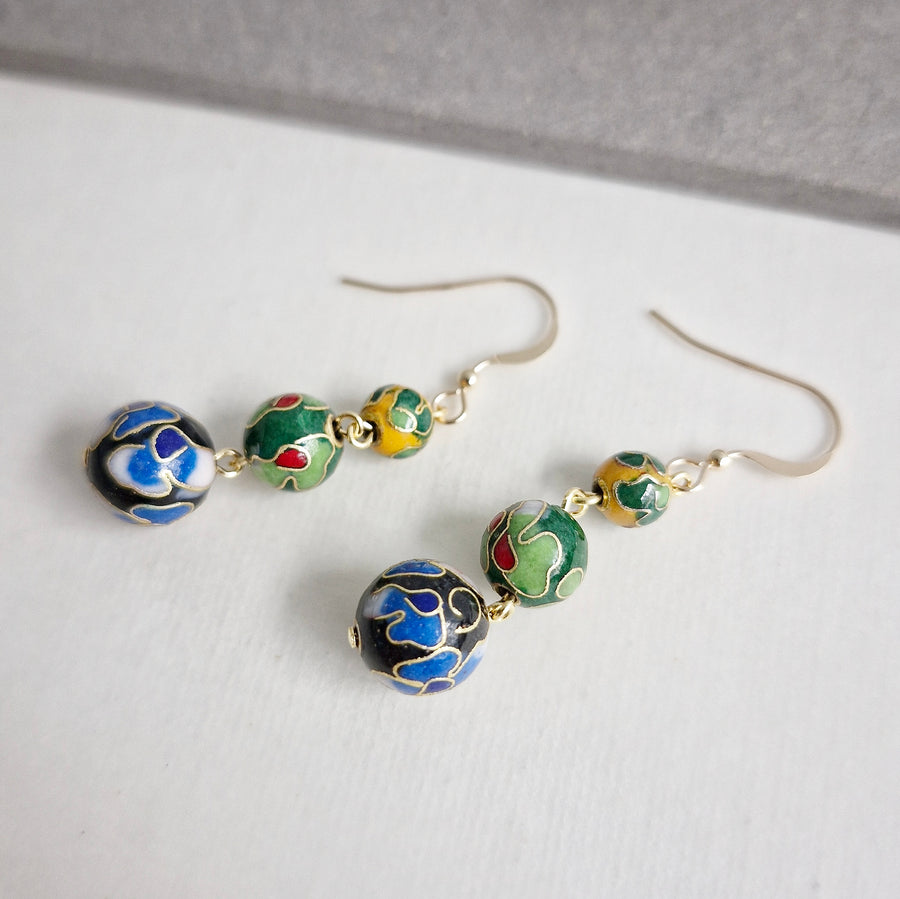 Aetheria Earrings (BkGY) / Cloisonne