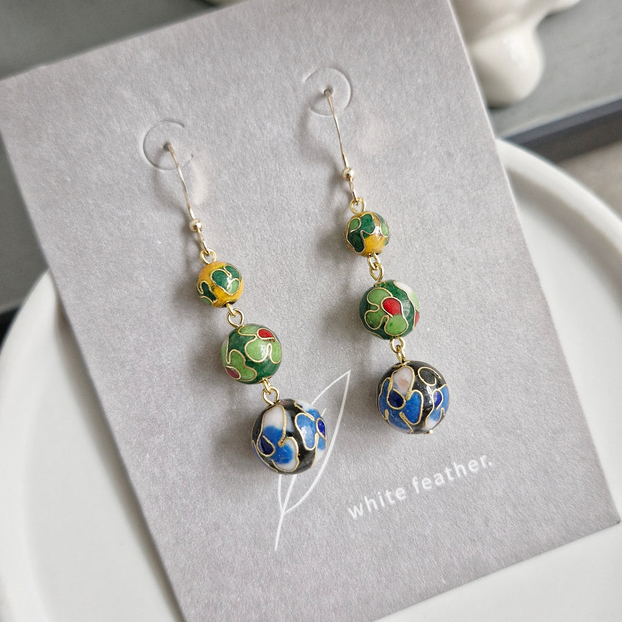 Aetheria Earrings (BkGY) / Cloisonne