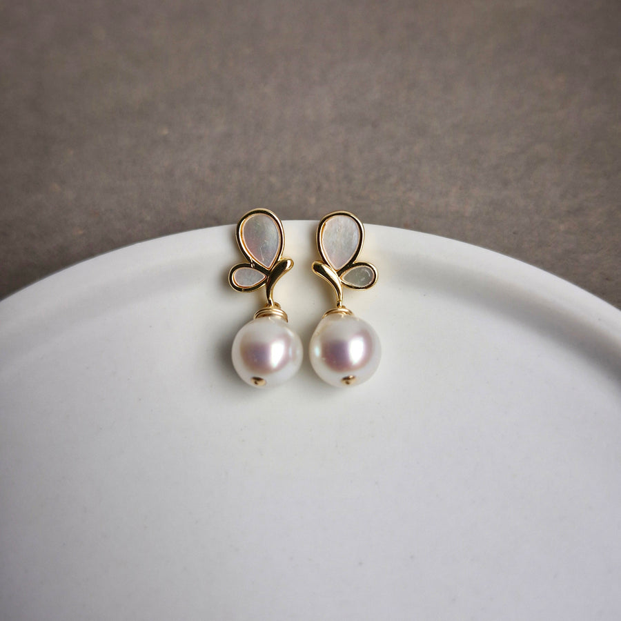 Butterfly Pearl Earrings | 18k Gold-plated