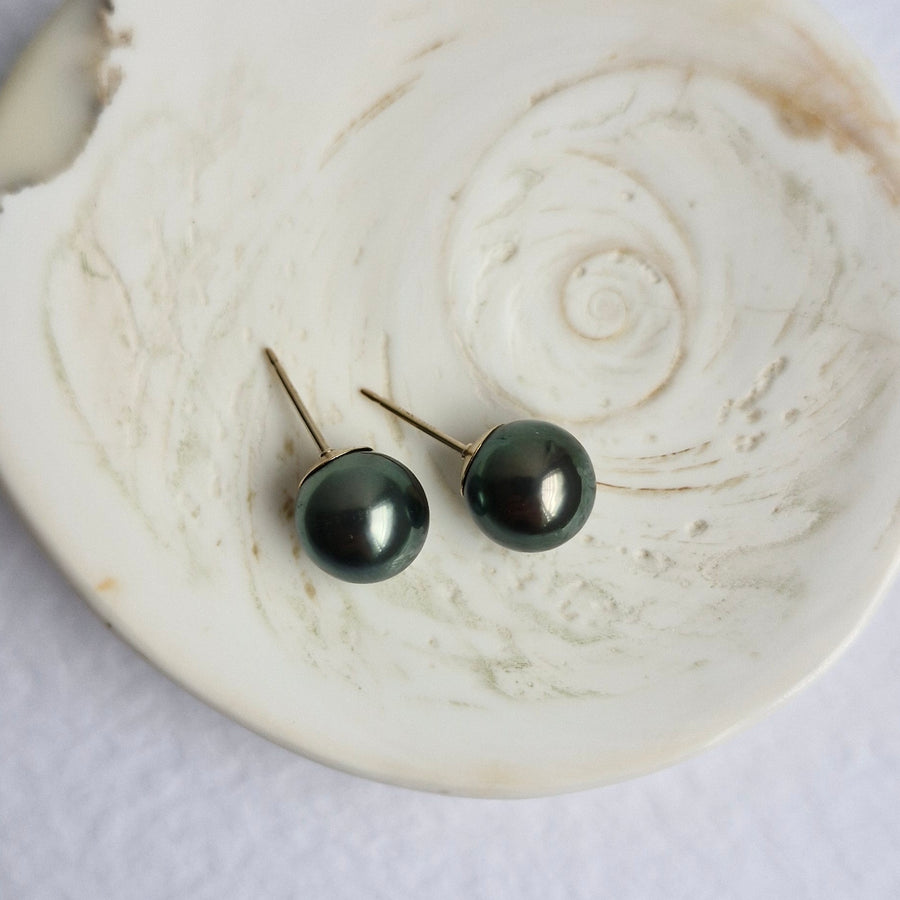 Tahitian Pearl Earstuds #17 (Dark Grey/Green Overtone) / 14k Gold-filled