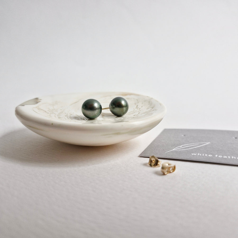 Tahitian Pearl Earstuds #25 (Dark Grey/Green Overtone) / 14k Gold-filled