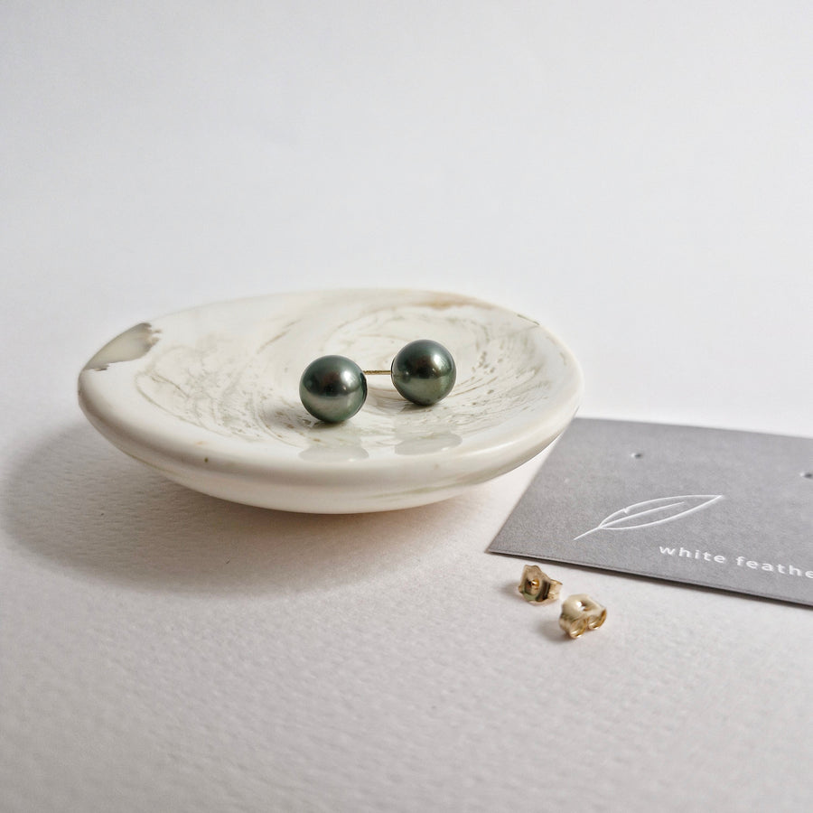 Tahitian Pearl Earstuds #25 (Dark Grey/Green Overtone) / 14k Gold-filled