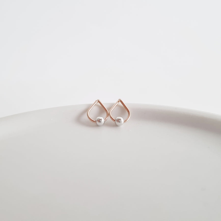 Dew Earstuds / 14k Gold-filled