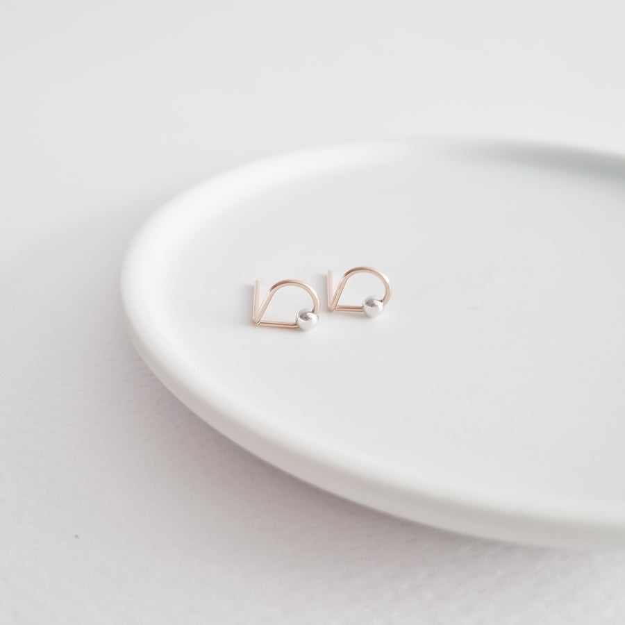 Dew Earstuds / 14k Gold-filled