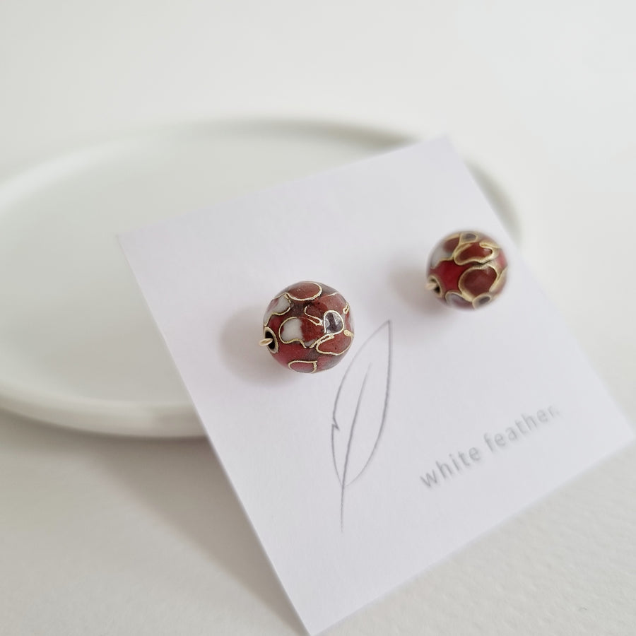 Cloisonné Earstuds 10mm (Basic) /  Brick Red