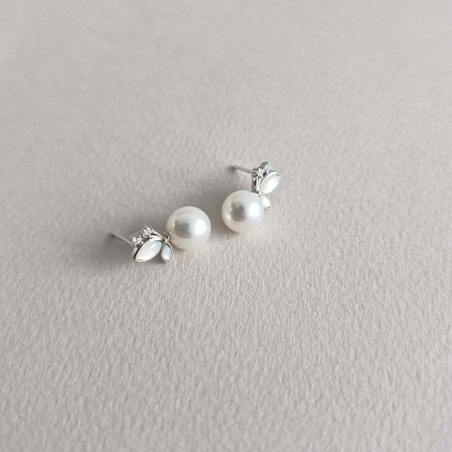 CALLIS Freshwater Pearl Earrings