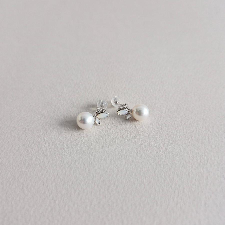 CALLIS Freshwater Pearl Earrings