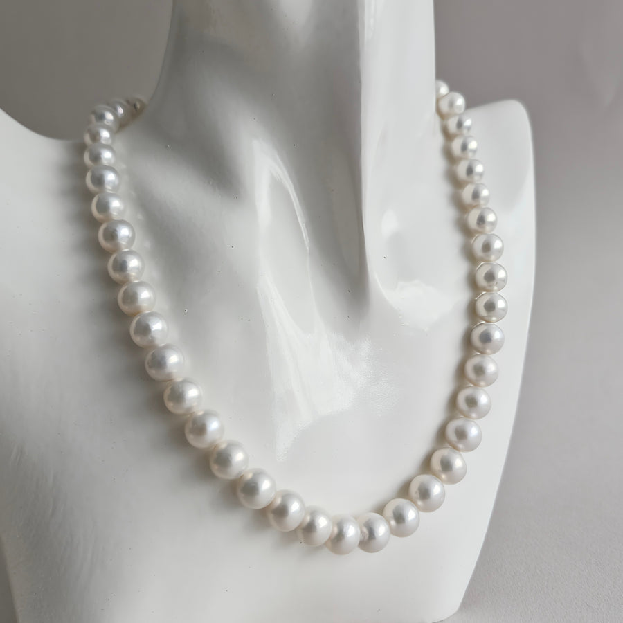 Graduated Freshwater Pearl Necklace