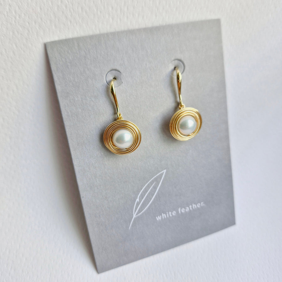 Cyra Freshwater Pearl Earrings / 14k Gold-filled