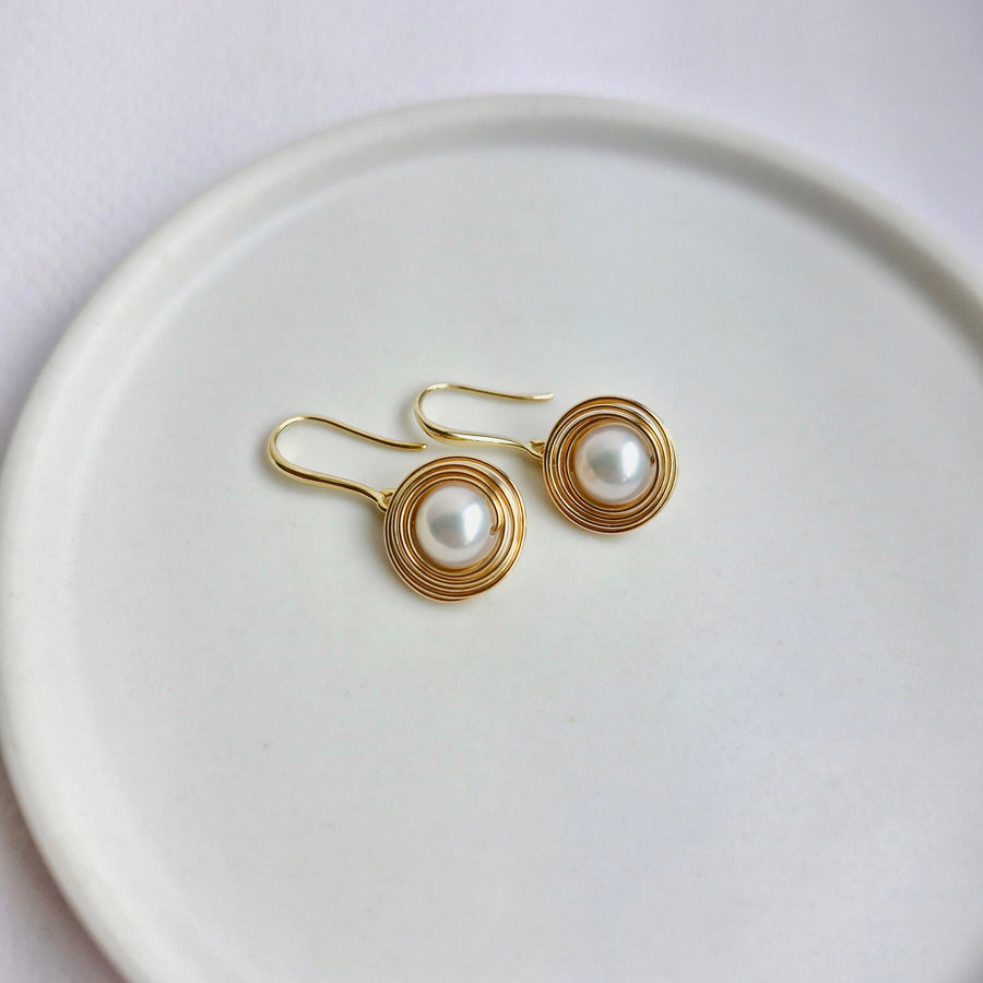 Cyra Freshwater Pearl Earrings / 14k Gold-filled