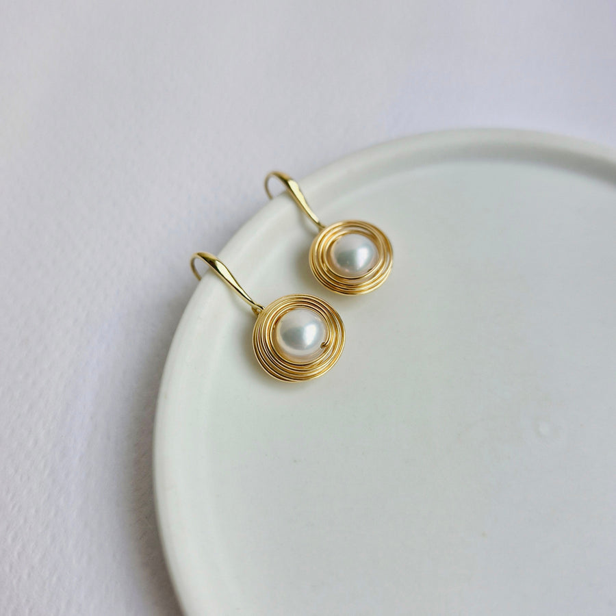 Cyra Freshwater Pearl Earrings / 14k Gold-filled