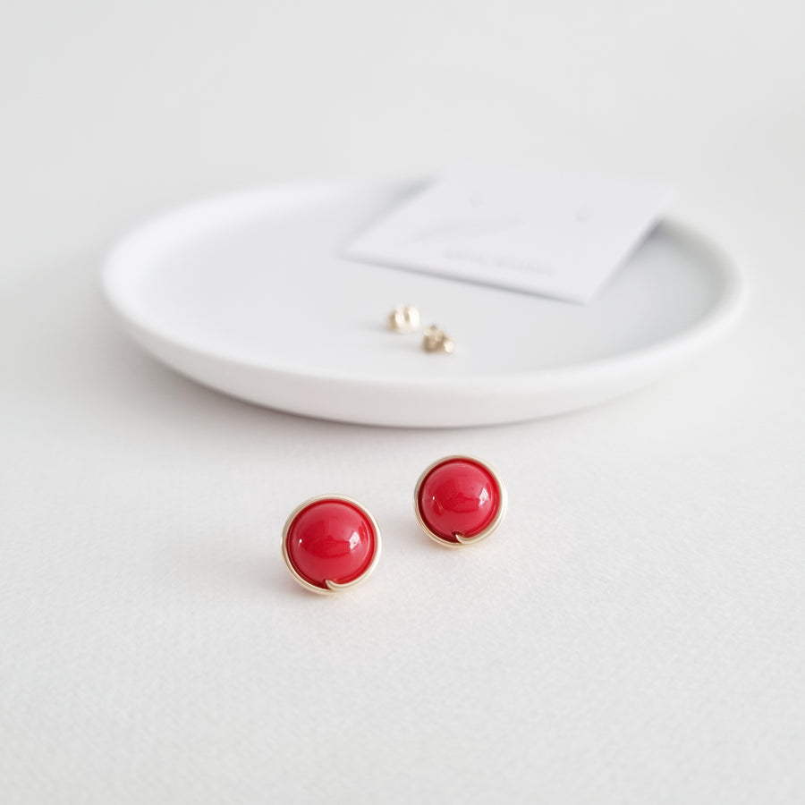 Red Shell Pearl Earstuds (Large) / 14k Gold-filled