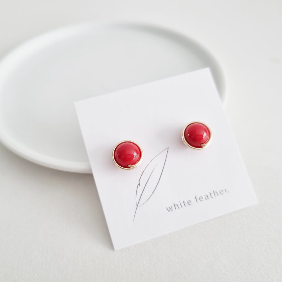 Red Shell Pearl Earstuds (Large) / 14k Gold-filled