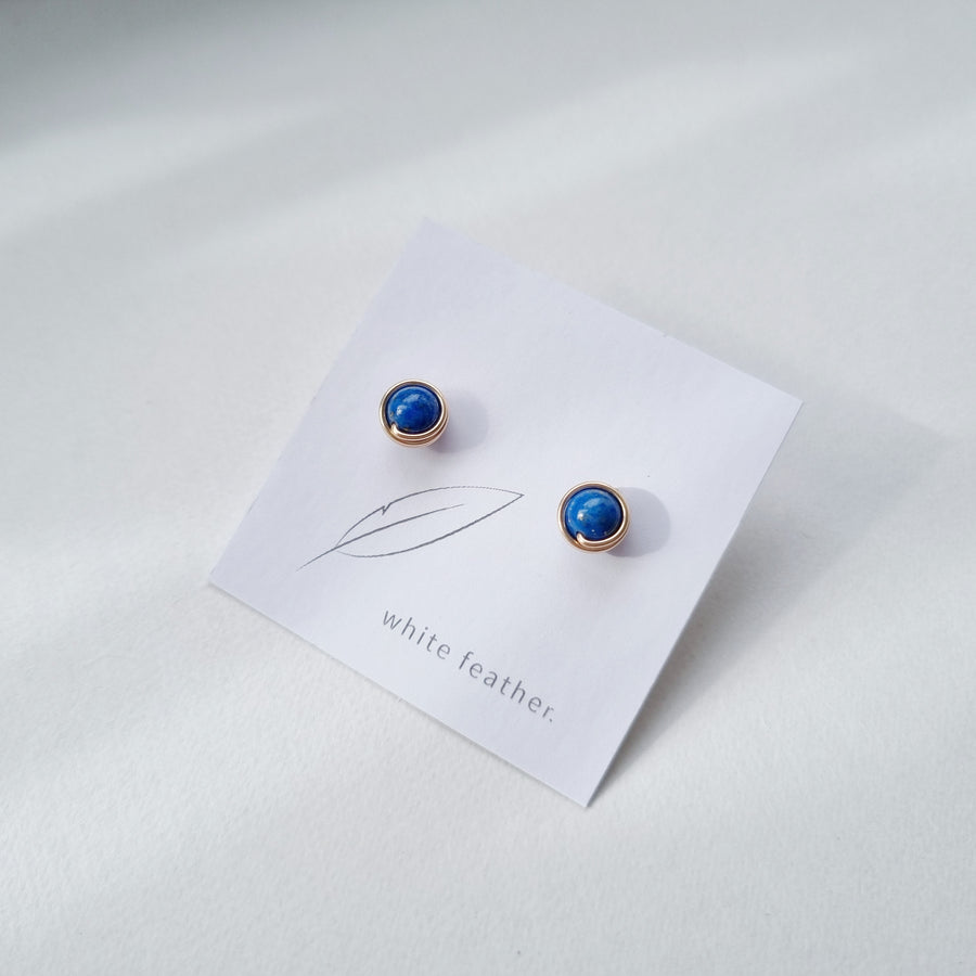 Lapis Lazuli Earstuds (Medium) / 14k Gold-filled