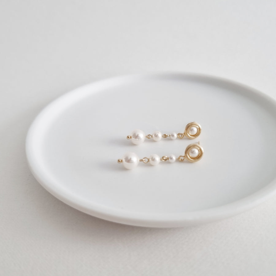 Aurielia Pearl Earrings / Austrian Pearl