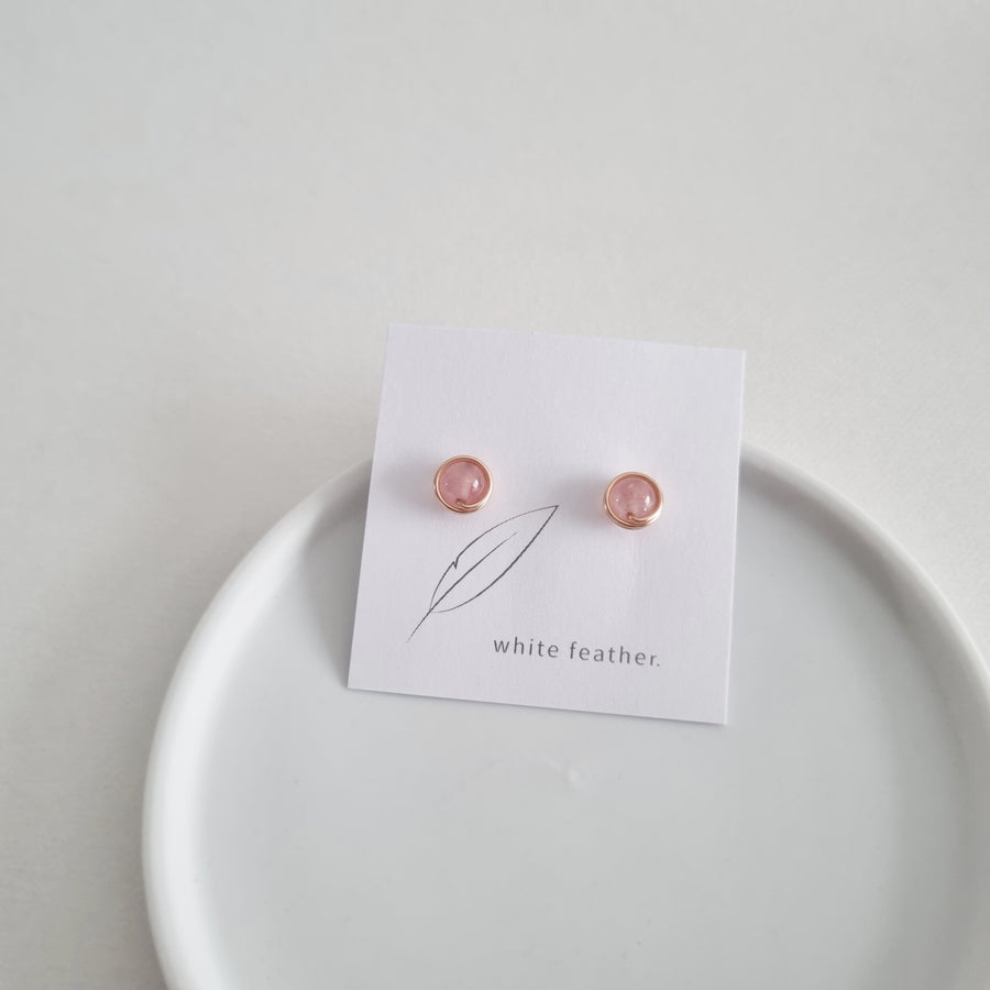 Rose Quartz Earstuds (Medium) / 14k Gold-filled