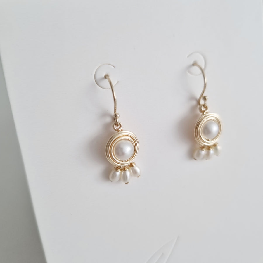 Pebble Earrings / Freshwater Pearls