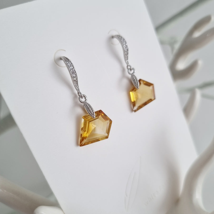 Golden Citrine Earrings / Gemstone