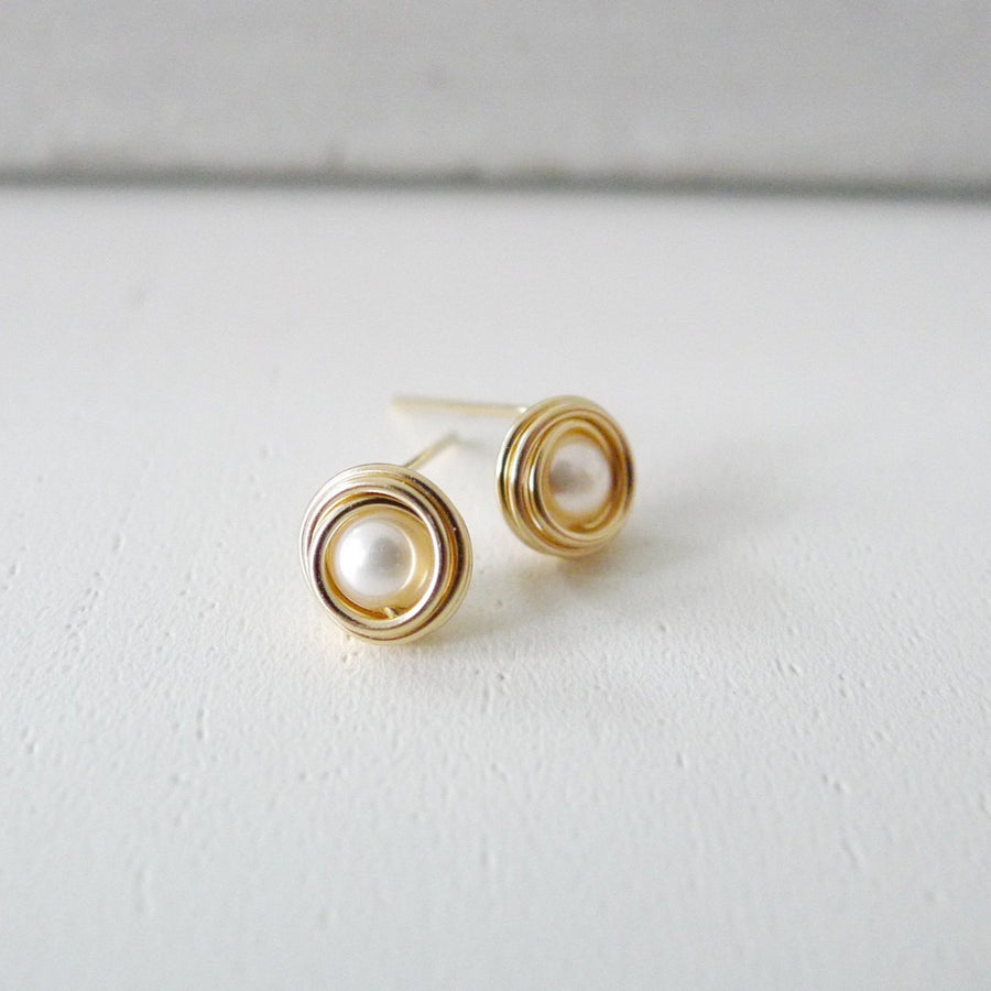 Branka Stud Earrings / Fresh water Pearls