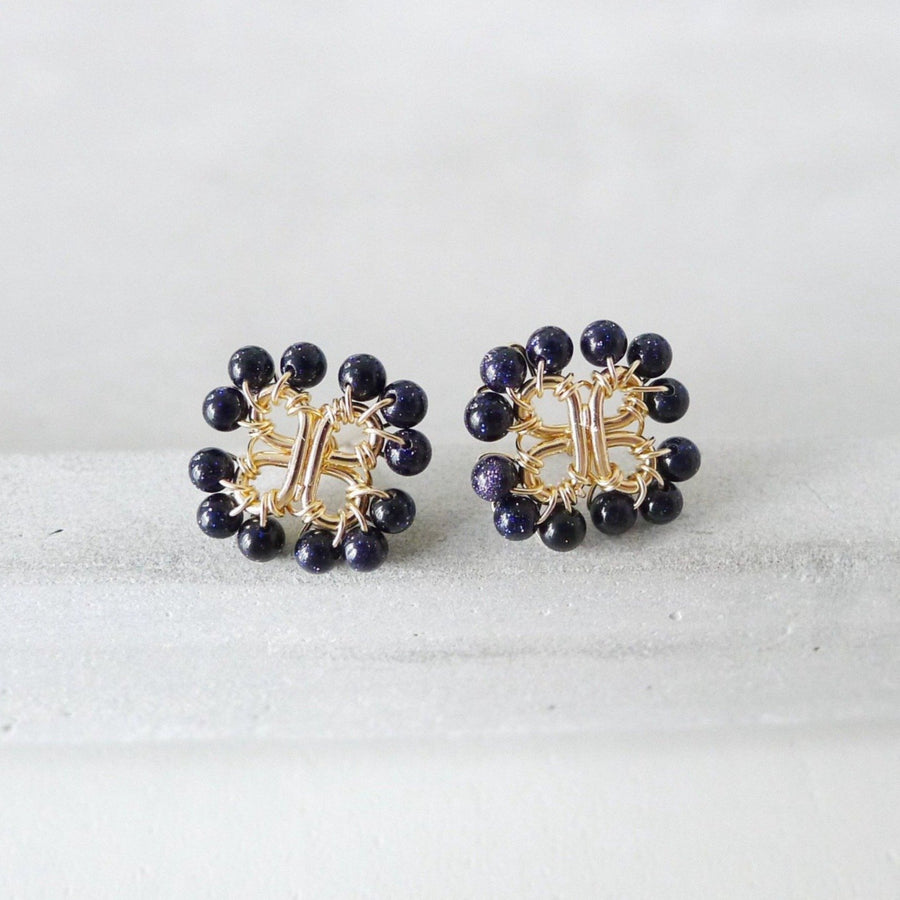 Clover Earstuds / Blue Sandstone