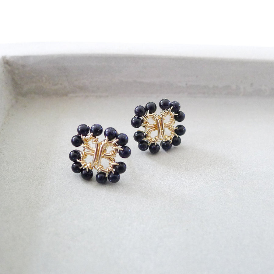 Clover Earstuds / Blue Sandstone