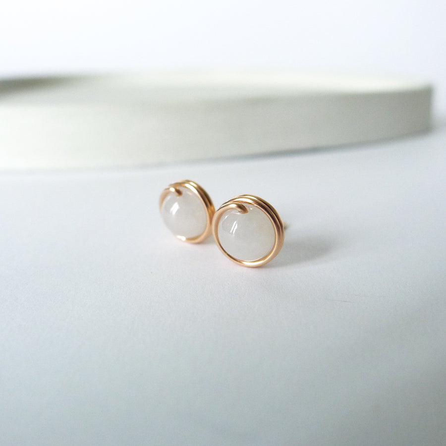 White Jade Earstuds (7mm) / 14k Gold-filled