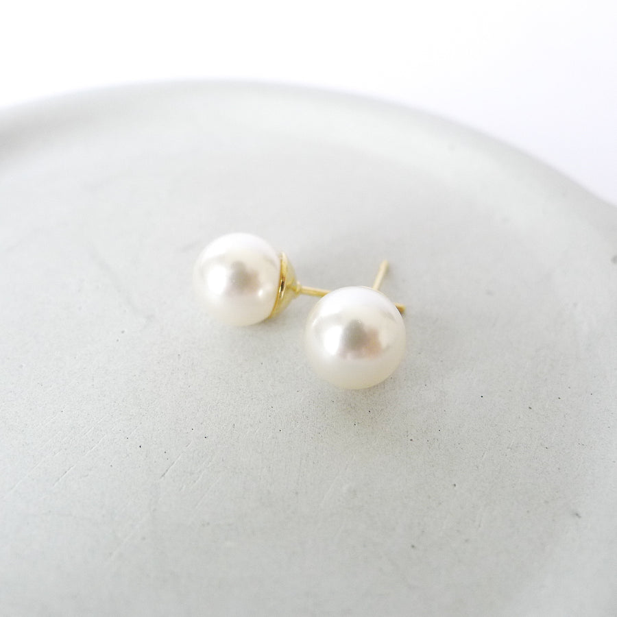 White Crystal Pearl Earstuds 8mm