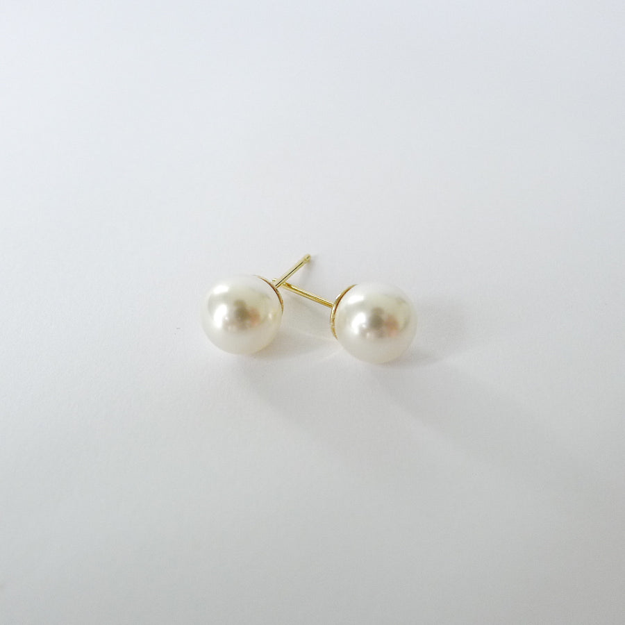 White Crystal Pearl Earstuds 8mm