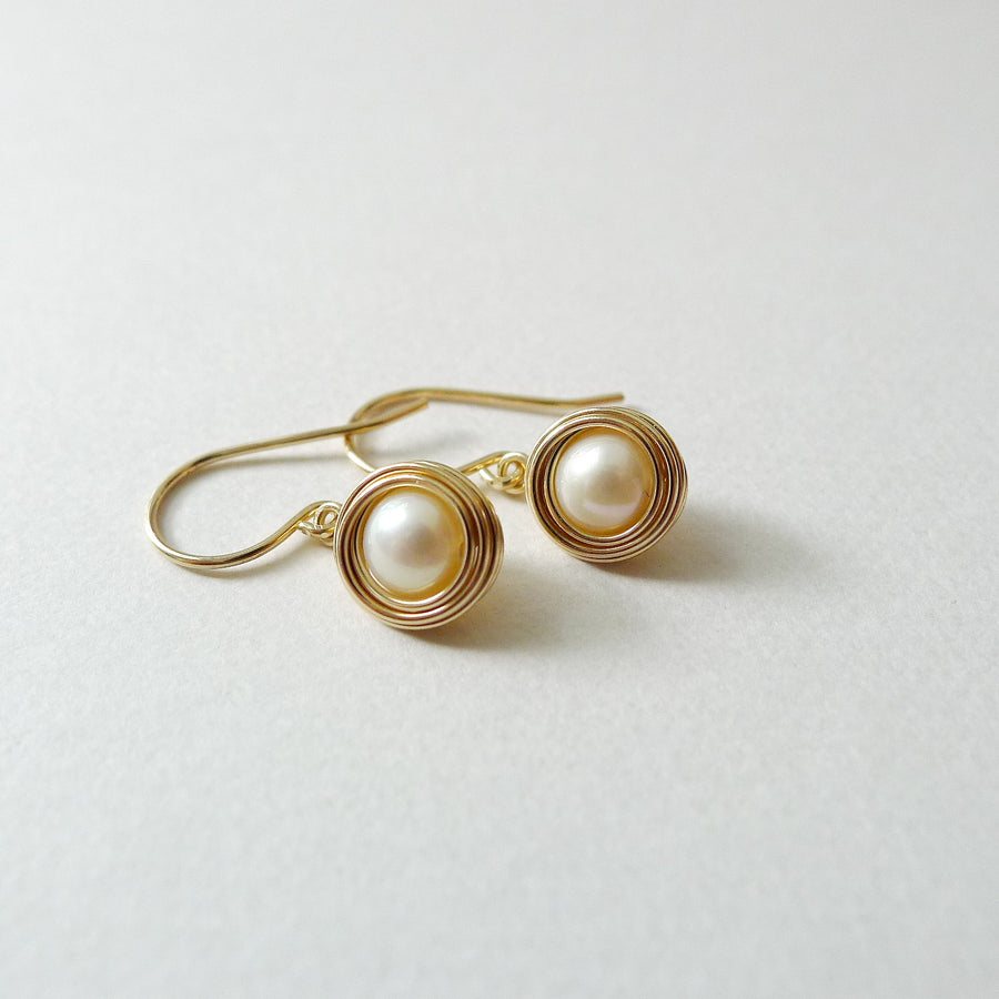 Brenna Earrings / Freshwater Pearl