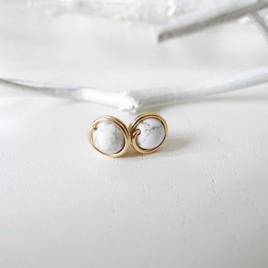 Howlite Earstuds (Medium) / 14k Gold-filled