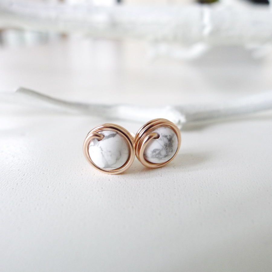 Howlite Earstuds (Medium) / 14k Gold-filled