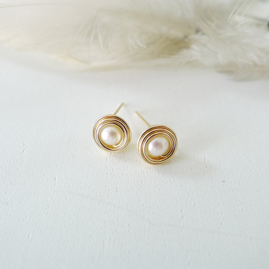 Branka Earstuds / Freshwater Pearls