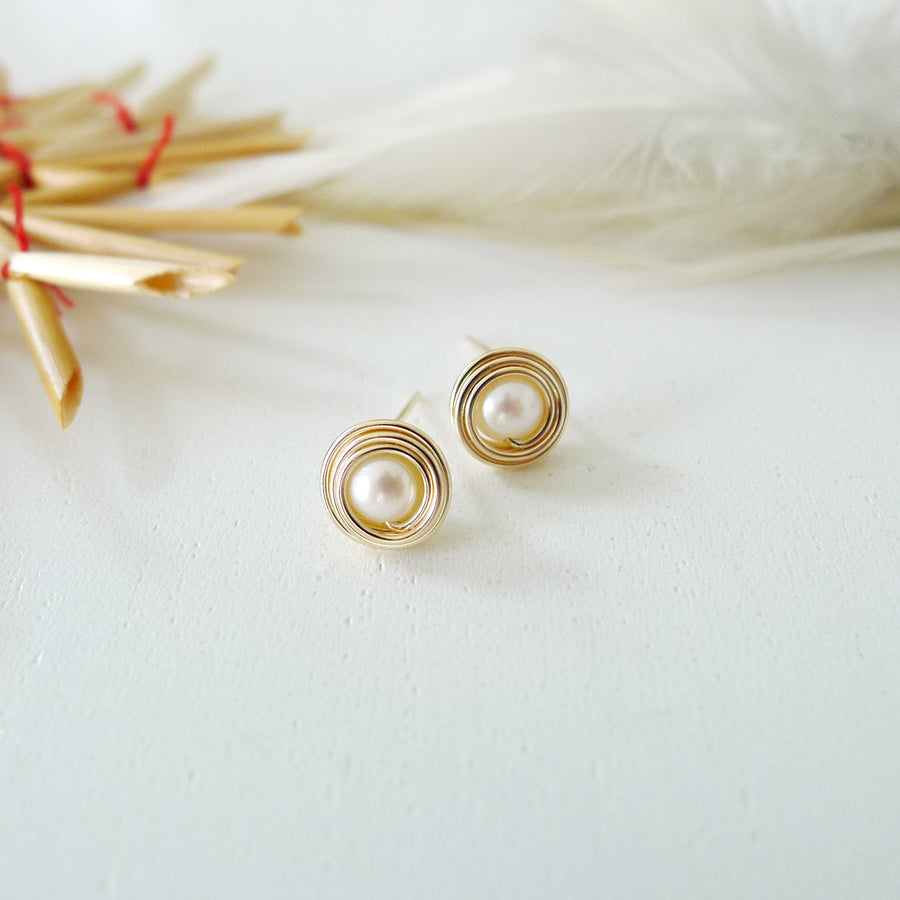 Branka Earstuds / Freshwater Pearls