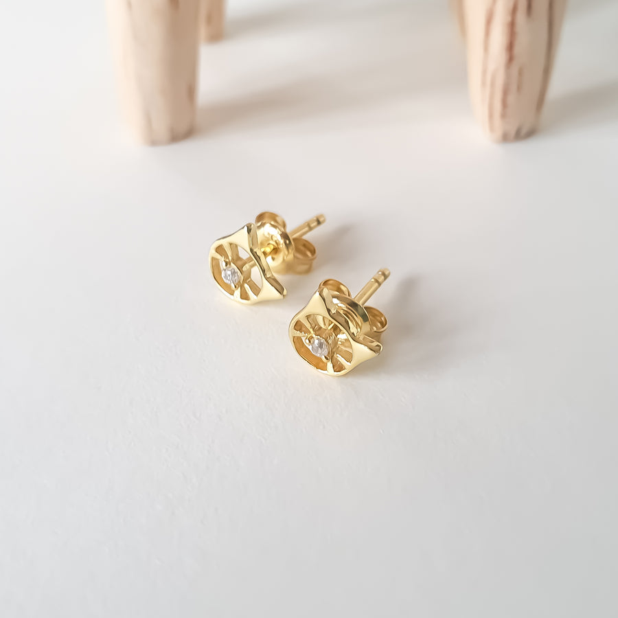 Tiny Meow Earstuds / CZ paved