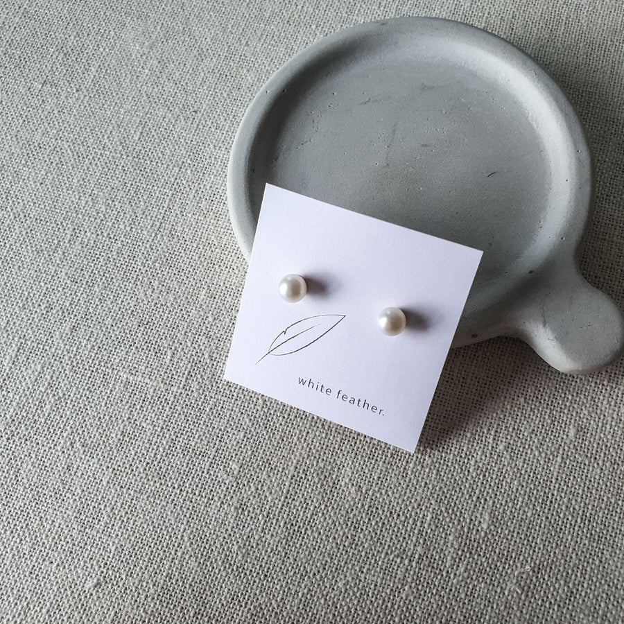 Fresh Water Pearl studs /5.5 or 7mm