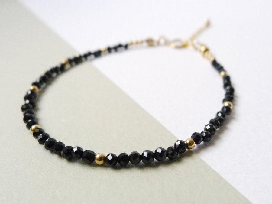 Allysha Stacking Bracelet / Black Spinel