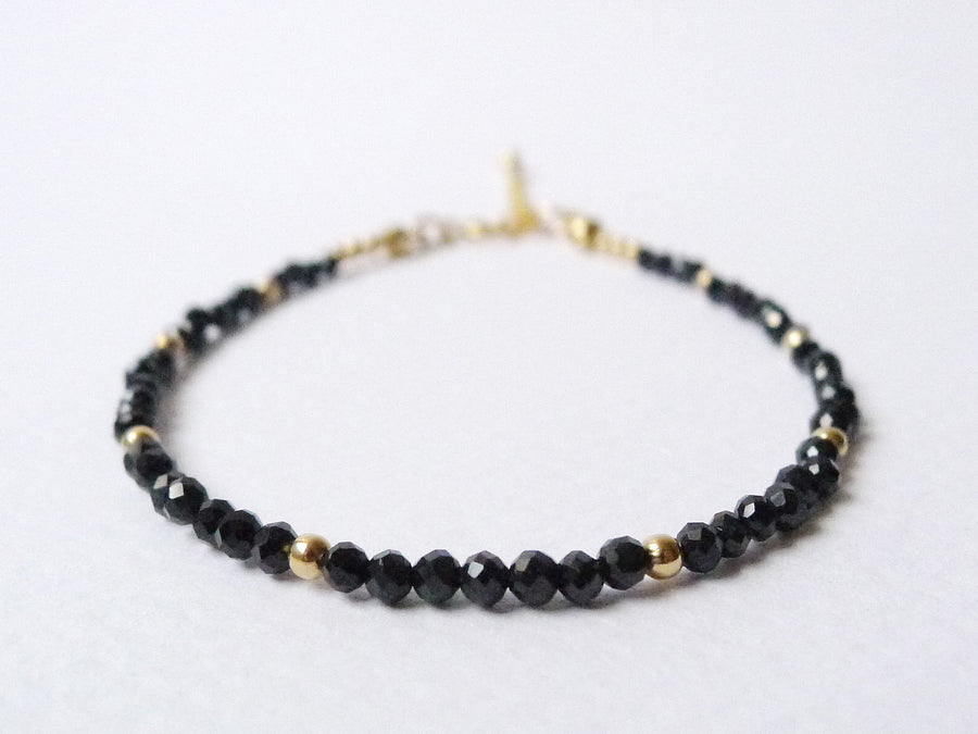 Allysha Stacking Bracelet / Black Spinel